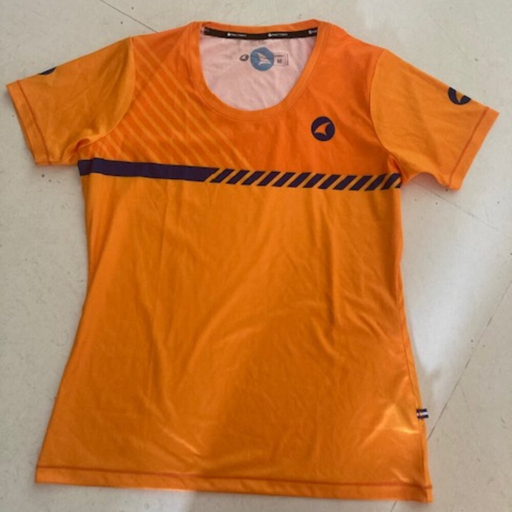 Women's Pactimo MTB jersey - size M (NWT)